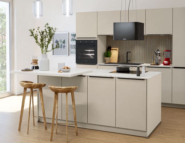 Küche mit Kochinsel